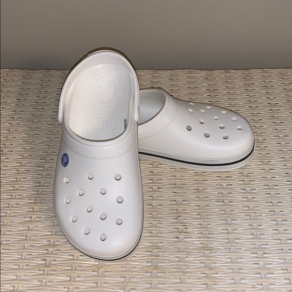 Crocs - Picture 2 of 8